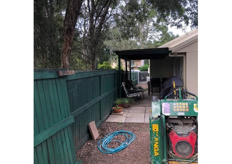 New Fence Feels - Rogers Little Loaders. - 2/8