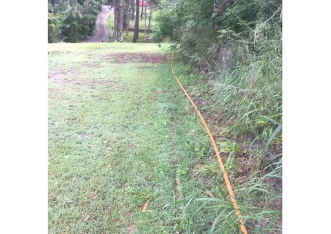 Trenching for electrical cable - Rogers Little Loaders. - 4/8