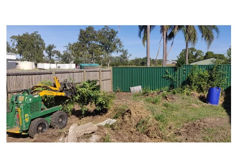 Backyard clearing on May 3 in Ipswich - Rogers Little Loaders - 3/7