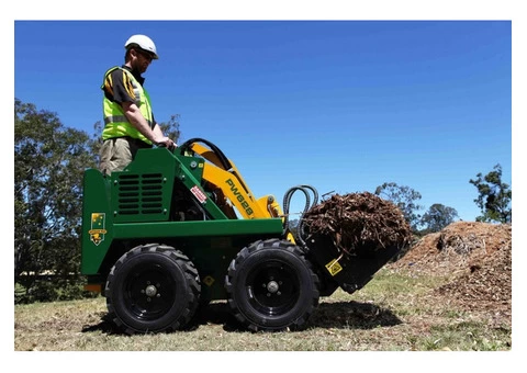 New employee on June 5 On the Kanga Loader. - 2/3