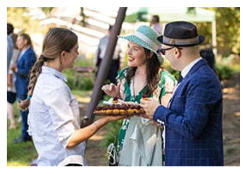 Looking for the Private Catering Services?