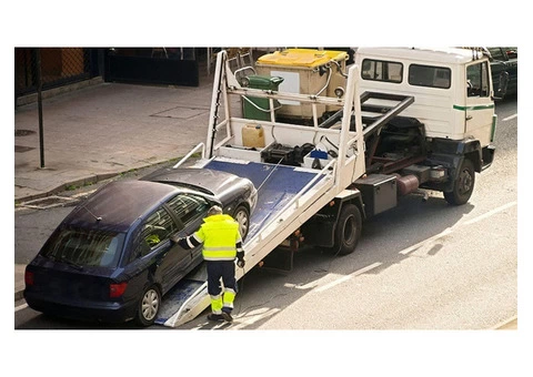 Reliable Tow Truck Service a Phone Call Away