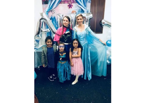 Talented & Bubbly Children’s Party Entertainer for Hire in Sydney | Call : 1300030312 - 3/7