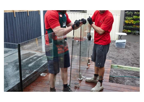 Aiming to hire the best glass fencing suppliers? Rely on us!